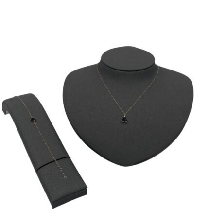 عقد واسواره ذهب عيار 18 الوزن 0.74 جرام