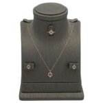 نصف طقم أطفال ذهب عيار 18 الوزن 1.42 جرام