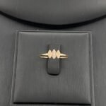 ⁦طقم أوراق الشجر ذهب عيار 18 وزن 8.39 جم يمنحك لمسة أنثوية لكل إطلالة⁩ - الصورة ⁦3⁩