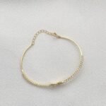 ⁦اسواره اطفال ذهب عيار 18 الوزن 1.94 جرام⁩ - الصورة ⁦2⁩