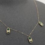 ⁦عقد تشوكر ذهب عيار 18 الوزن 1.14 جرام⁩ - الصورة ⁦2⁩