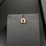 ⁦طقم ذهب حدوة الحظ عيار 18 وزن 2.60 جم مرصع فاخر يخطف القلوب⁩ - الصورة ⁦5⁩