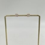 ⁦حلق ذهب عيار 18 الوزن 0.89 جرام⁩ - الصورة ⁦2⁩