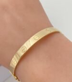 ⁦اسواره ذهب عيار 18 الوزن 7.87 جرام⁩ - الصورة ⁦2⁩