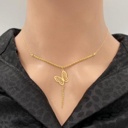 عقد ذهب على شكل فراشة عيار 21 وزن 0.91 جم يبهر الجميع طول 24.5 سم