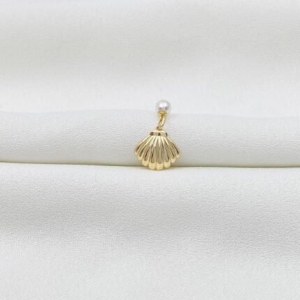 تعليقه ذهب عيار 18 الوزن 1.19 جرام