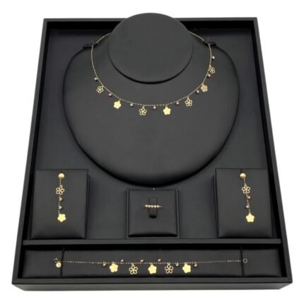 طقم ذهب عيار 18 وزن 5.18 جم بتفاصيل راقية تليق بك - تألّقي به الآن