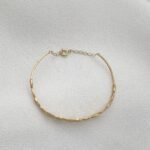 ⁦اسواره اطفال ذهب عيار 18 الوزن 1.73 جرام⁩ - الصورة ⁦2⁩