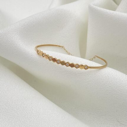 اسواره اطفال ذهب عيار 18 الوزن 1.88 جرام