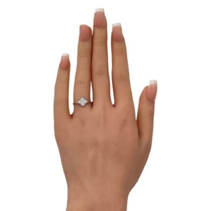 خاتم ذهب عيار 18 الوزن 0.83 جرام