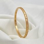 غويشه ذهب عيار 21 الوزن 7.94 جرام ( مقاس 19 )