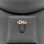 ⁦طقم ذهب عيار 18 وزن 5.42 جم بلمسة أنيقة تكمل جمالك الطبيعي⁩ - الصورة ⁦4⁩