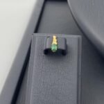 ⁦طقم ذهب جناح الصقر عيار 21 وزن 3.47 جرام بفص أخضر فاخر⁩ - الصورة ⁦5⁩