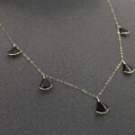 ⁦عقد تشوكر ذهب عيار 18 الوزن 1.36 جرام⁩ - الصورة ⁦6⁩