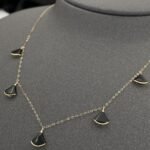 ⁦عقد تشوكر ذهب عيار 18 الوزن 1.36 جرام⁩ - الصورة ⁦5⁩