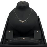 طقم ذهب عيار 18 الوزن 4.82 جم يبرز ذوقك الراقي