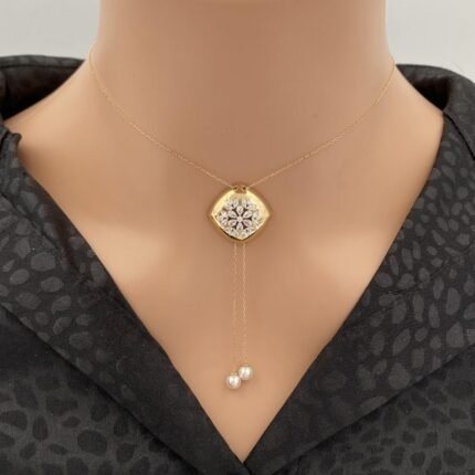 عقد ذهب عيار 18 الوزن 3.35 جرام