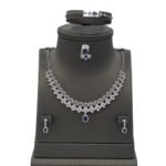 طقم ذهب عيار 18 الوزن 28.16 جرام