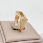 ⁦خاتم ذهب عيار 18 الوزن 4.58 جرام⁩ - الصورة ⁦2⁩