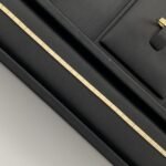 ⁦طقم ذهب ملكي عيار 18 وزن 20.9 جم فخامة لا تضاهي تليق بأناقتك⁩ - الصورة ⁦4⁩