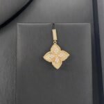 ⁦طقم ذهب عيار 18 وزن 22.1 جم مستوحى من تصميم روبرتو كوين⁩ - الصورة ⁦5⁩