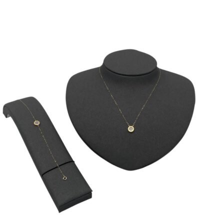 عقد وإسواره ذهب عيار 18 الوزن 0.95 جرام