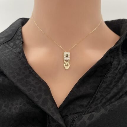 عقد ذهب عيار 18 الوزن 1.33 جرام