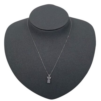 عقد ذهب عيار 18 الوزن 1.09 جرام