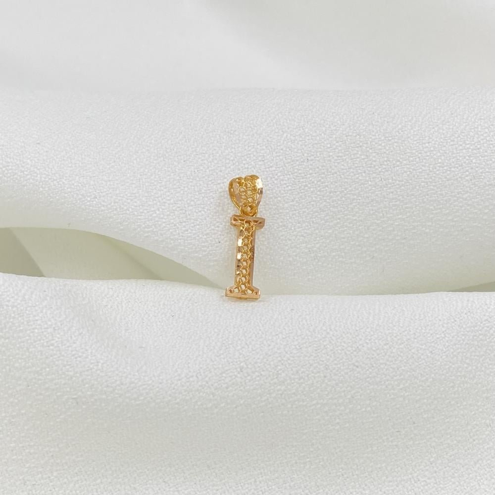 تعليقه حرف l ذهب عيار 21 الوزن 0.35 جرام تعليقه حرف l ذهب عيار 21 الوزن 0.35 جرام