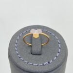 ⁦خاتم ذهب عيار 18 الوزن 0.60 جرام⁩ - الصورة ⁦3⁩