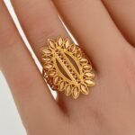 ⁦خاتم ذهب عيار 21 الوزن 2.77 جرام⁩ - الصورة ⁦2⁩