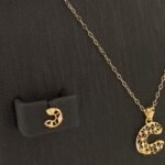 ⁦نصف طقم أطفال ذهب عيار 21 الوزن 2.20 جرام⁩ - الصورة ⁦3⁩