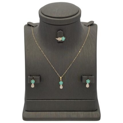 نصف طقم أطفال ذهب عيار 18 الوزن 3.13 جرام