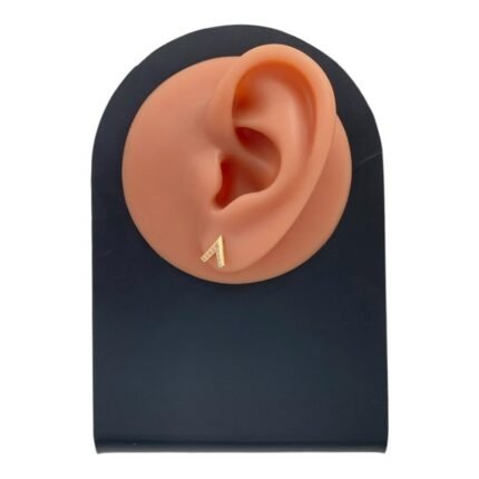 حلق ذهب عيار 18 الوزن 0.69 جرام