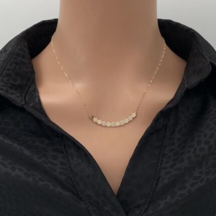 عقد ذهب عيار 18 الوزن 1.66 جرام