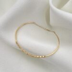 ⁦اسواره اطفال ذهب عيار 18 الوزن 1.82 جرام⁩ - الصورة ⁦2⁩