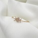 اسواره مواليد ذهب عيار 18 الوزن 1.65 جرام