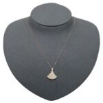 عقد ذهب عيار 18 الوزن 1.02 جرام