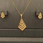 ⁦نصف طقم ذهب عيار 21 الوزن 4.44 جرام⁩ - الصورة ⁦2⁩