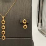 ⁦نصف طقم ذهب عيار 21 الوزن 6.18 جرام⁩ - الصورة ⁦3⁩