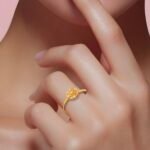 ⁦خاتم ذهب عيار 21 الوزن 0.64 جرام⁩ - الصورة ⁦2⁩