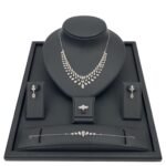 طقم ذهب عيار 18 الوزن 14.02 جرام