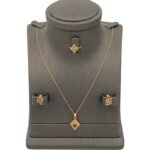 نصف طقم اطفال عيار 21 الوزن 2.73 جرام