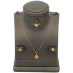 نصف طقم مواليد ذهب عيار 21 الوزن 2.30 جرام