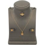 نصف طقم مواليد ذهب عيار 21 الوزن 2.22 جرام