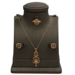 نصف طقم ذهب عيار 21 الوزن 4.15 جرام