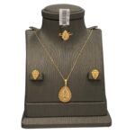 نصف طقم ذهب عيار 21 الوزن 6.39 جرام