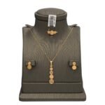 نصف طقم ذهب عيار 21 الوزن 4.31 جرام